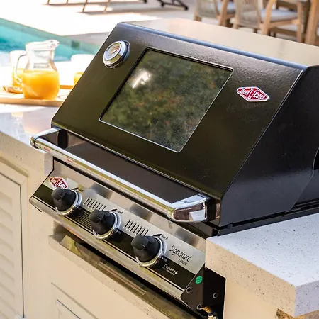 Villa Sophia By Ezoria Pafos