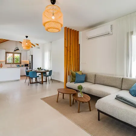 Villa Sophia By Ezoria