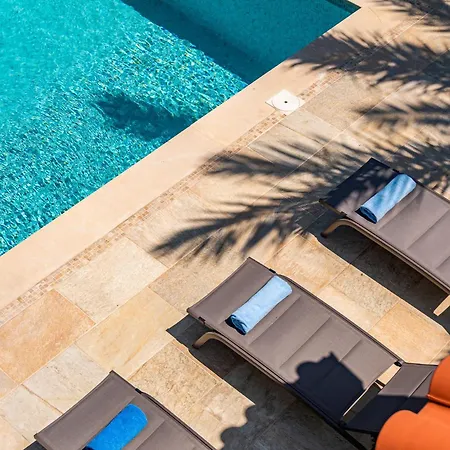 Sophia By Ezoria Paphos