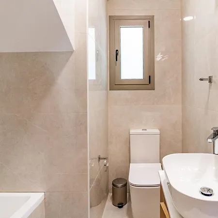 Villa Sophia By Ezoria Paphos