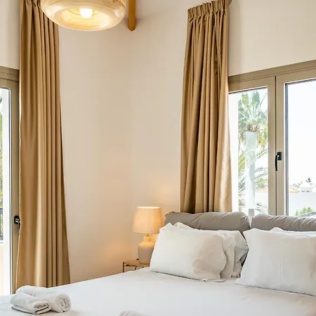 Sophia By Ezoria Paphos