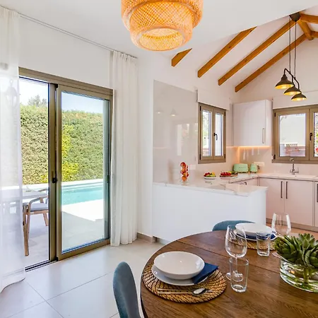 Villa Sophia By Ezoria *