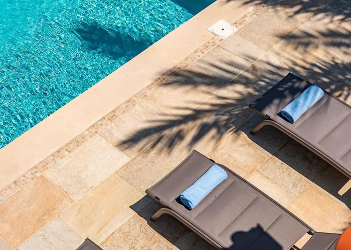 Sophia By Ezoria Paphos