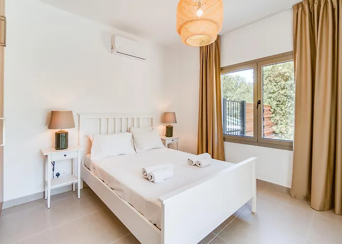 Vila Sophia By Ezoria Paphos
