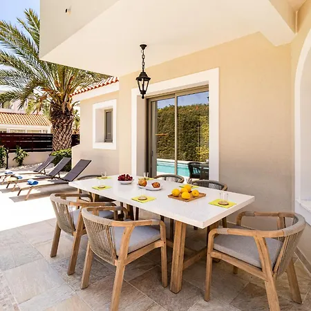 Villa Sophia By Ezoria *